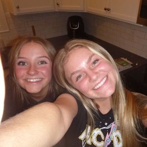 Meet your Posher, Allison